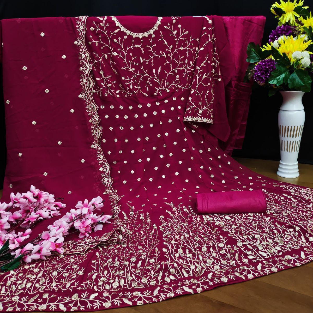 AANAYA-VOL-94-9400-SERIES-HEAVY-GEORGETTE-PARTY-WEAR-SUITS-WHOLESALE-15