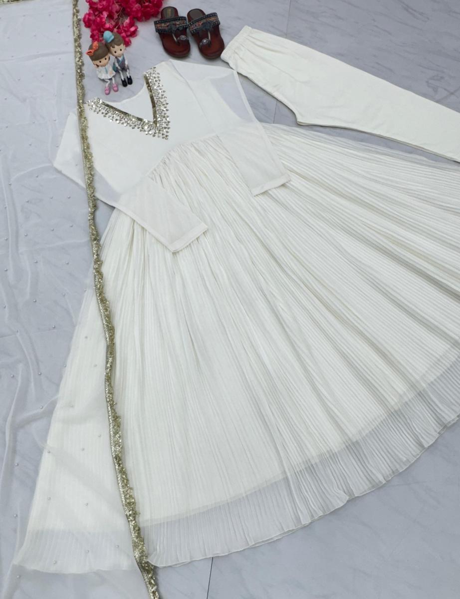 AAROHI-DESIGNER-AD-132-B-ALIA-CUT-SUITS-2