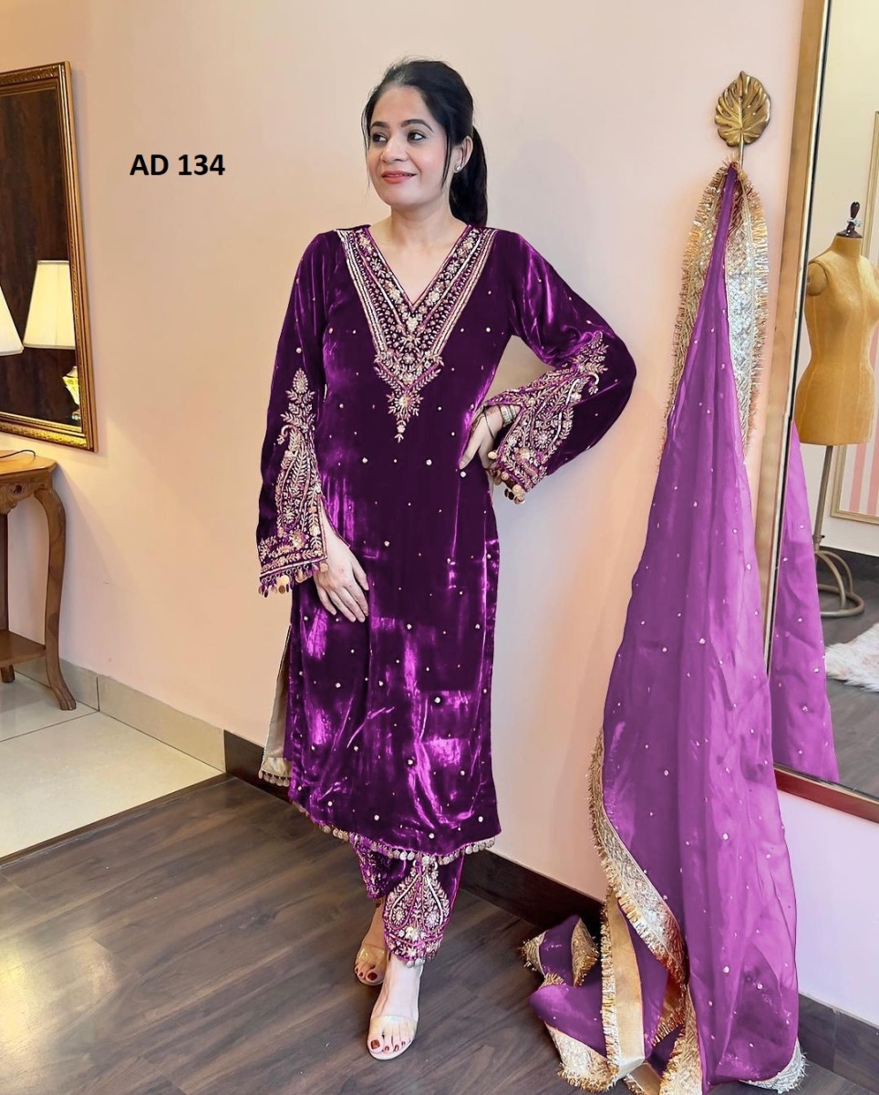 AAROHI-DESIGNER-AD-134-B-DESIGNER-VELVET-SUITS-1