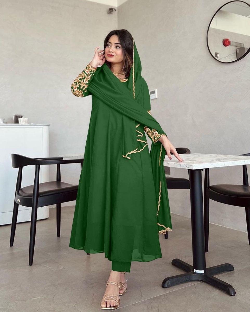 AAROHI-DESIGNER-PD-1027-C-DESIGNER-GOWN-WHOLESALE-1