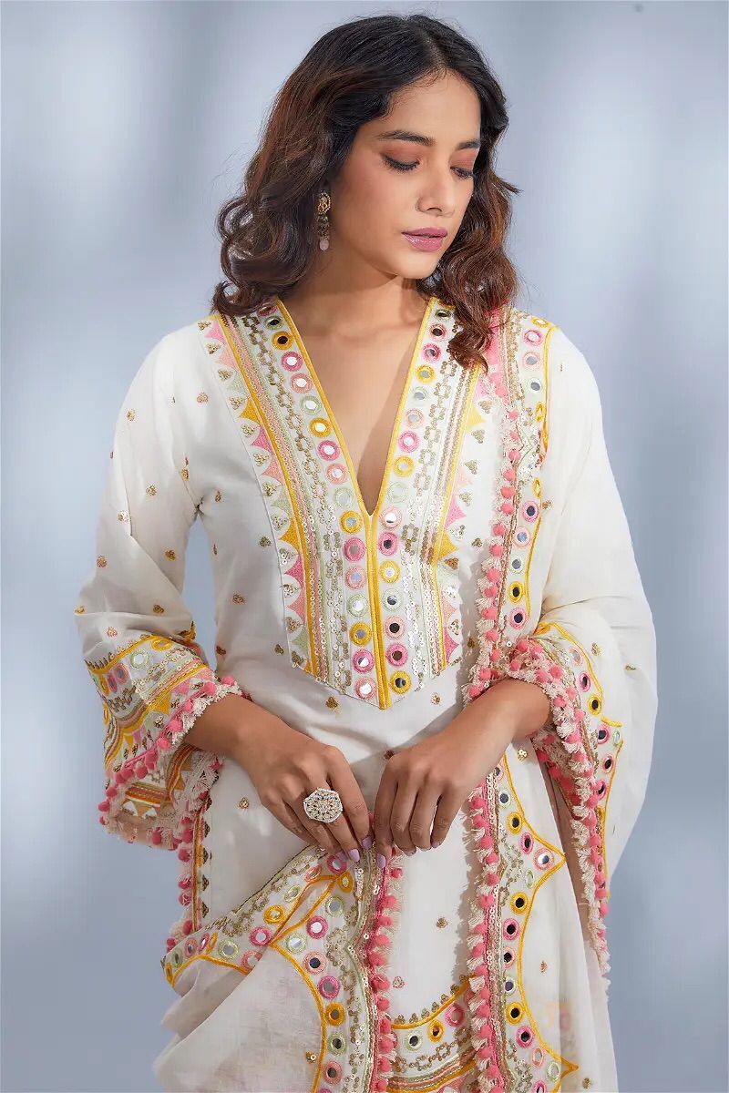 AAROHI-PD-1018-FANCY-SUITS-MANUFACTURER-4