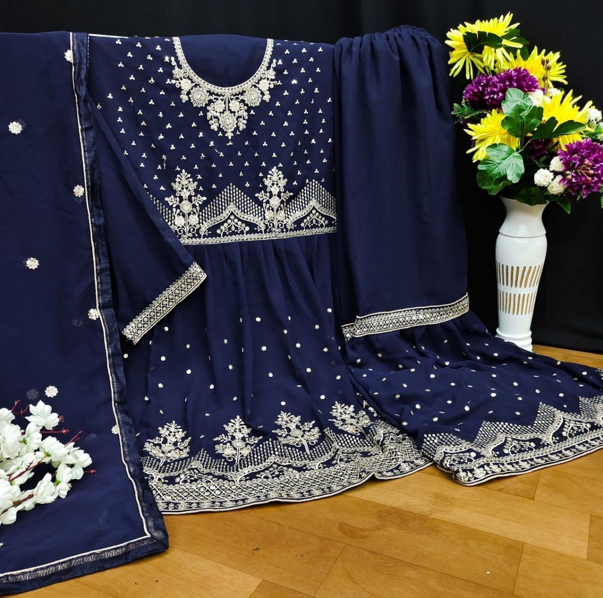 AASHIRWAD-CREATION-HEROINE-8696-SERIES-GEORGETTE-SALWAR-KAMEEZ-AT-SURAT-9