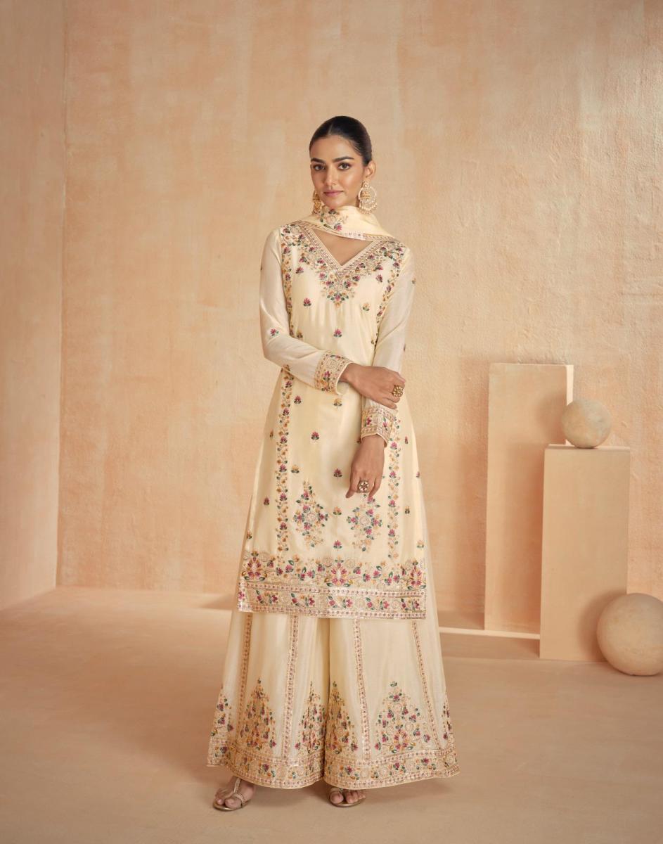 AASHIRWAD-CREATION-RINAAZ-CHINNON-SILK-SUIT-WHOLESALER-IN-SURAT-9
