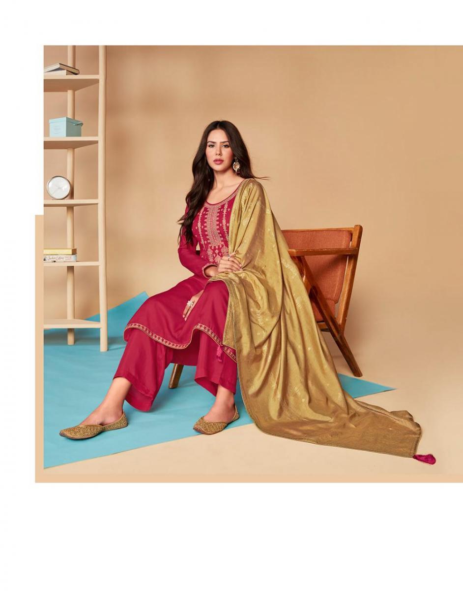 AASHIRWAD-CREATION-SAARAS-SALWAR-KAMEEZ-WHOLESALER-SURAT-14