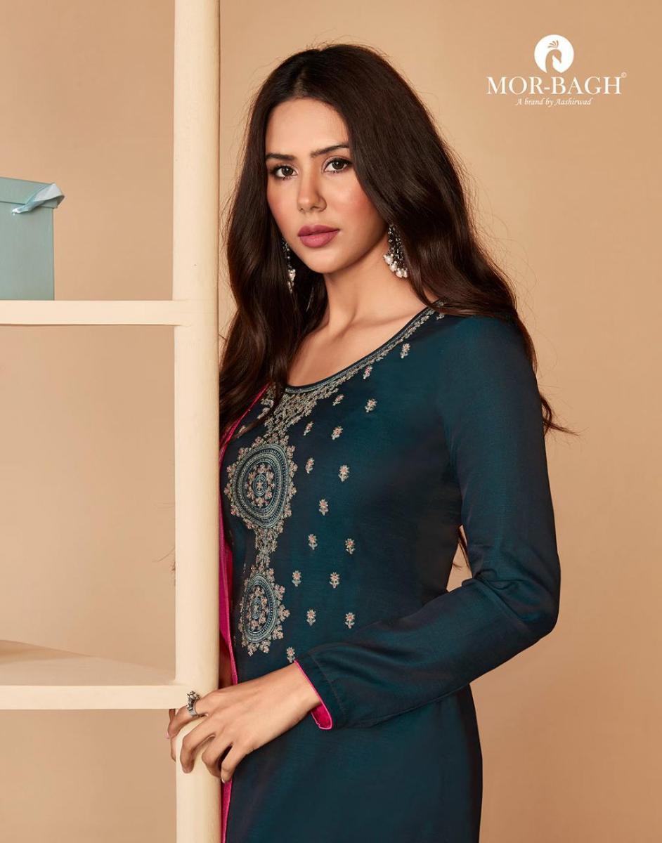 AASHIRWAD-CREATION-SAARAS-SALWAR-KAMEEZ-WHOLESALER-SURAT-17