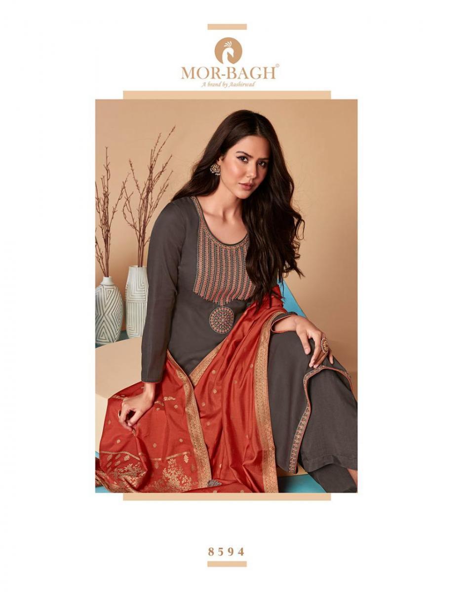 AASHIRWAD-CREATION-SAARAS-SALWAR-KAMEEZ-WHOLESALER-SURAT-9