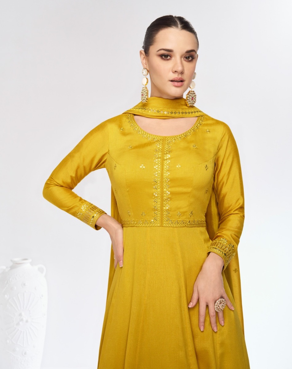 AASHIRWAD-MARIGOLD-PREMIUM-SILK-DESIGNER-SUITS-SUPPLIER-IN-SURAT-2