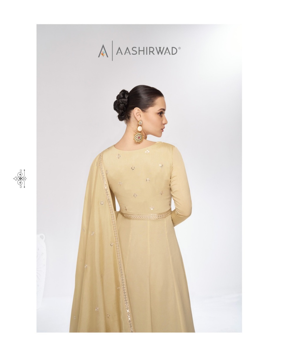 AASHIRWAD-MARIGOLD-PREMIUM-SILK-DESIGNER-SUITS-SUPPLIER-IN-SURAT-7