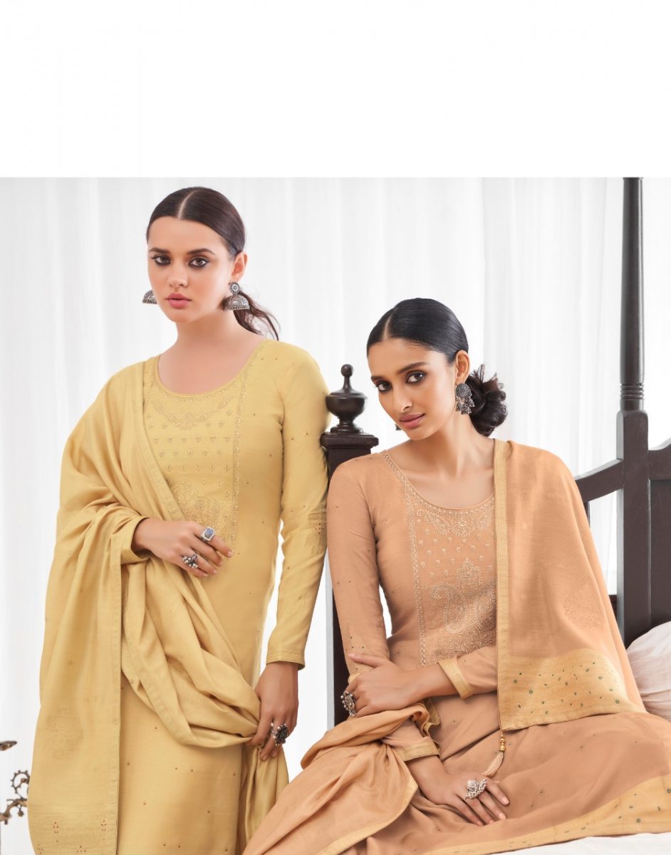 AASHIRWAD-MOR-BAGH-AARADHAYA-SUITS-SURAT-AUTHORIZED-WHOLESALER-DEALER-4