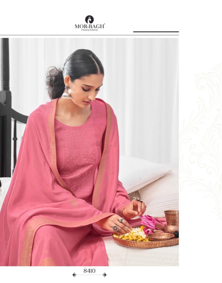 AASHIRWAD-MOR-BAGH-AARADHAYA-SUITS-SURAT-AUTHORIZED-WHOLESALER-DEALER-9