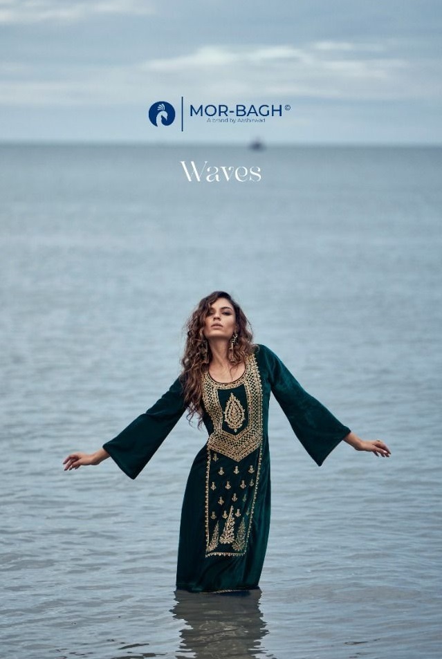 AASHIRWAD-MOR-BAGH-WAVES-PURE-VELVET-WINTER-SUITS-WHOLESALE-1
