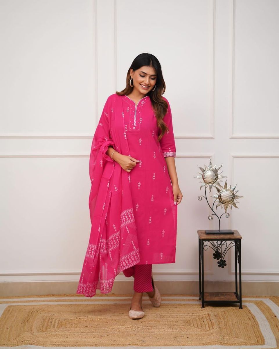 AKSHAR-DESIGNER-PINK-COTTON-ALINE-KURTA-SET-1