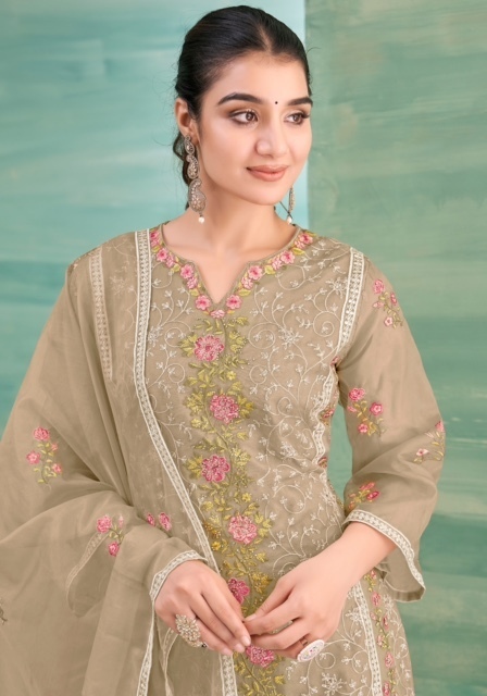 ALOK-SUIT-RUSSIAN-ORGANZA-EMBROIDERY-SUITS-WHOLESALER-7