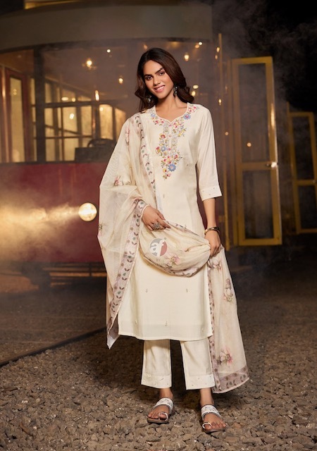 ANJU-FABRICS-CHANDANI-VOL-3-READYMADE-RAYON-KURTI-WHOLESALER-IN-SURAT-4