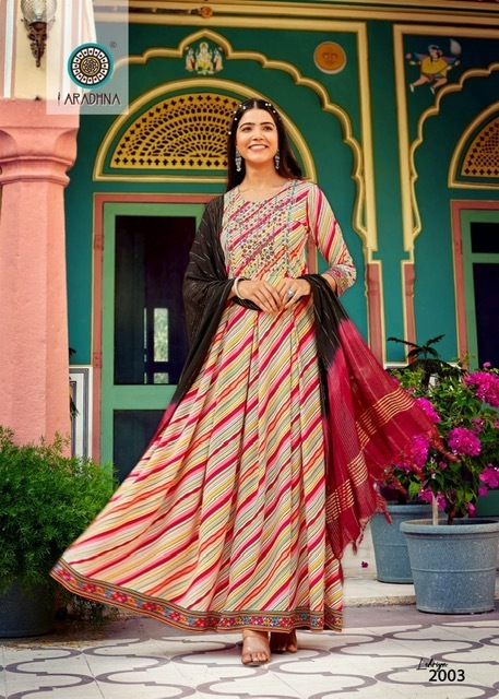 ARADHNA-LEHRIYA-VOL-2-LIVA-FABRIC-GOWN-WITH-BANARASI-DUPATTA-4