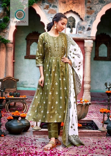 ARADHNA-VINTAGE-VOL-1-COTTON-PRINT-KURTI-PANT-WITH-DUPATTA-WHOLSALER-SURAT-4