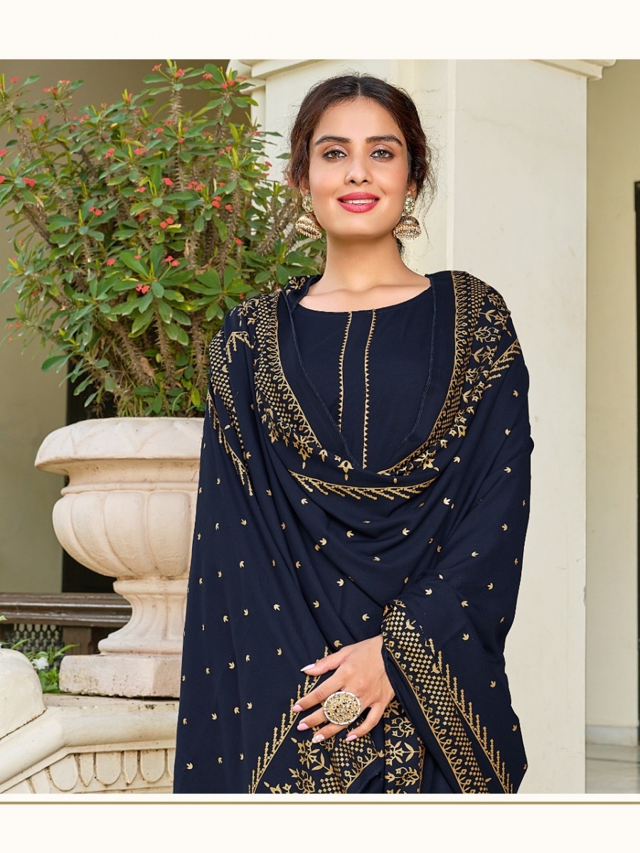 BANWERY-PANGHAT-KURTI-WITH-PANT-WITH-DUPATTA-SET-MANUFACTUR-SURAT-11