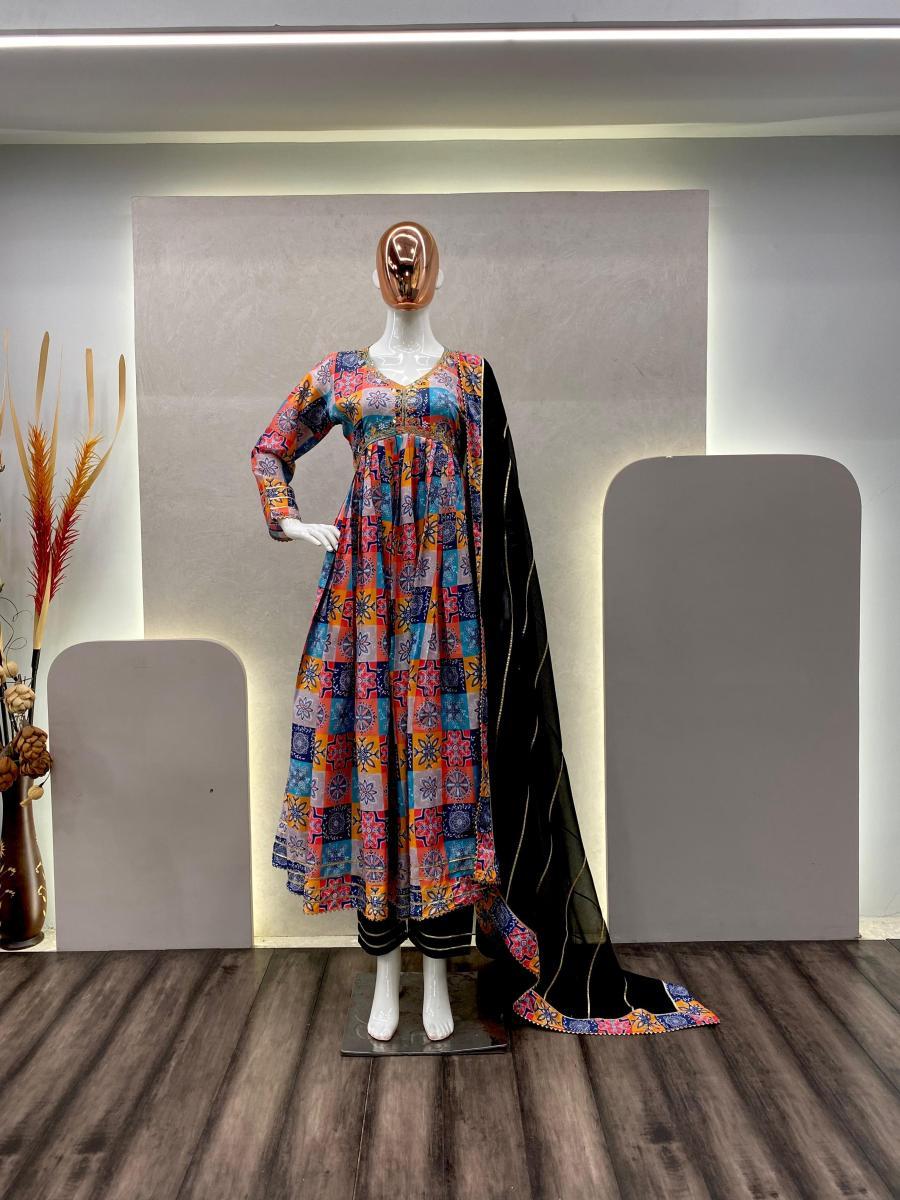 BE-238-DESIGNER-GOWN-WHOLESALE-IN-INDIA-1