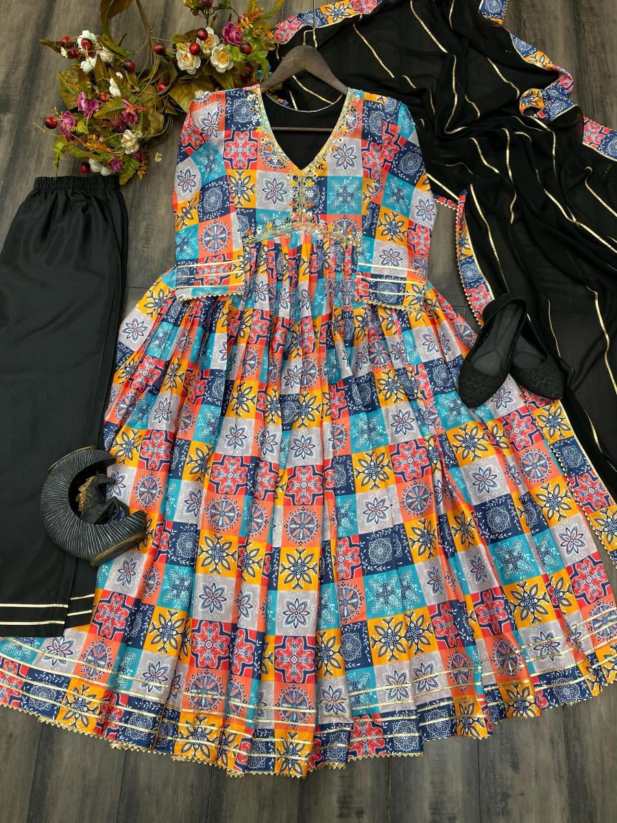 BE-238-DESIGNER-GOWN-WHOLESALE-IN-INDIA-2