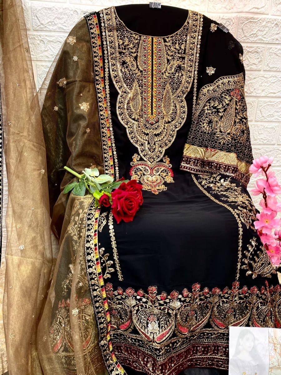 COSMOS-AAYRA-MULTIPLE-04-PAKISTANI-SUITS-2