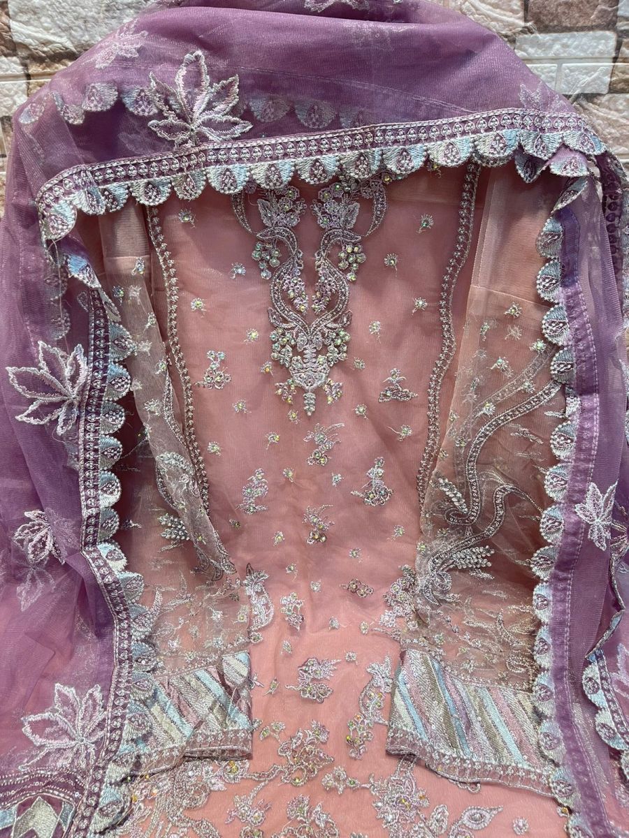 COSMOS-GOLD-14-PAKISTANI-SUITS-IN-INDIA-1