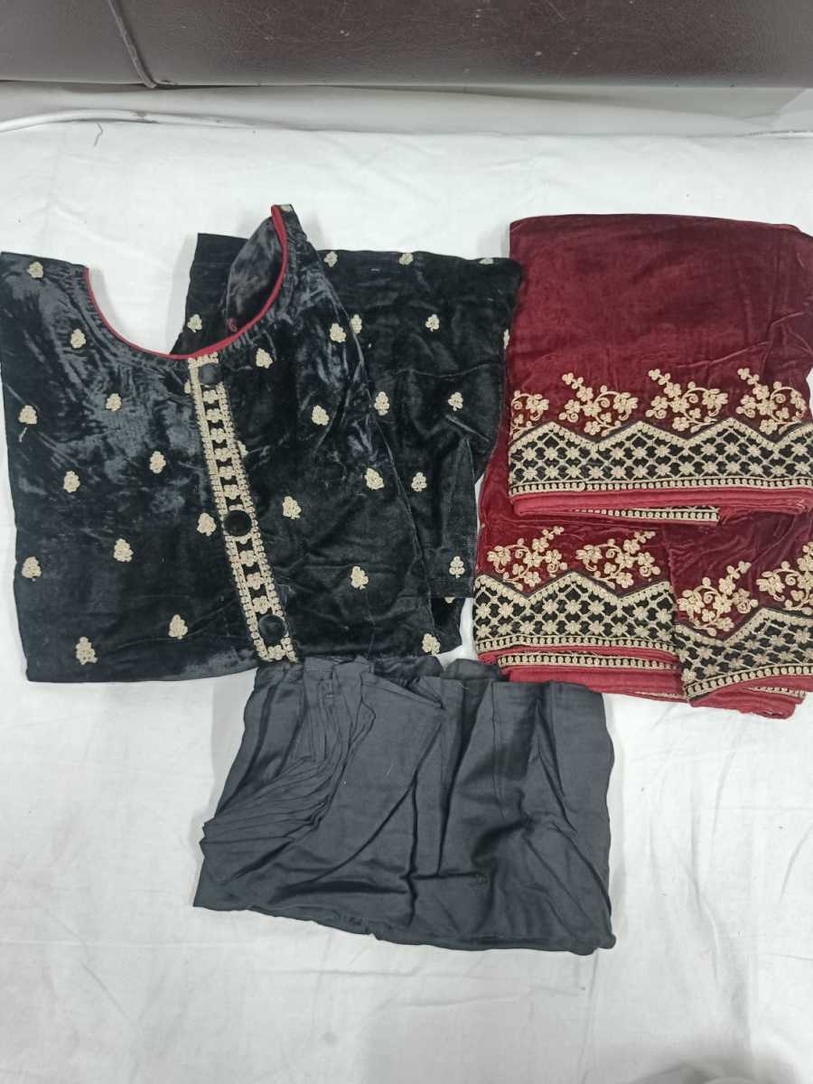 DEEPSY-SUITS-12404-RUNGREZ-READYMADE-VELVET-SUITS-2