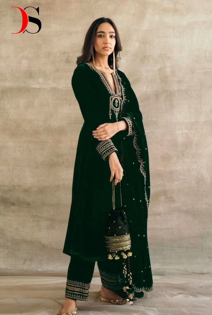 DEEPSY-SUITS-D.NO-105-VELVET-PAKISTANI-SALWAR-SUITS-WHOLESALER-IN-SURAT-1