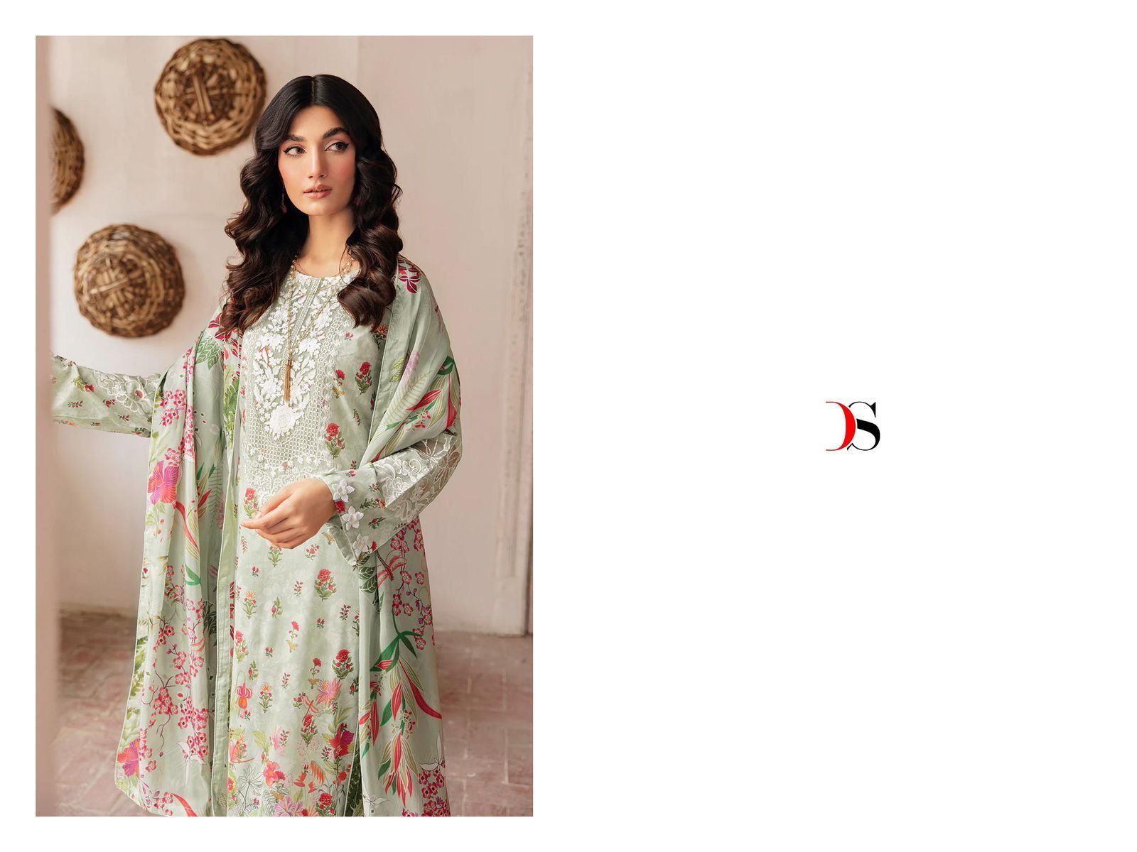 DEEPSY-SUITS-RAMSHA-RUNGREZ-24-LUXURY-LAWN-SUPPLIER-IN-SURAT-3