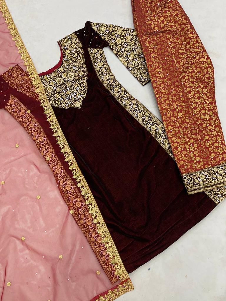 DHK-1014-MAROON-READYMADE-VELVET-SUITS-WHOLESALER-5