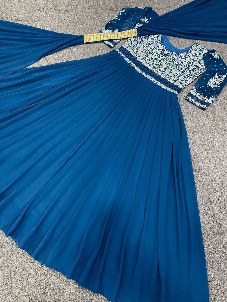 DHK-1147-DESIGNER-GOWN-WHOLESALE-IN-INDIA-2