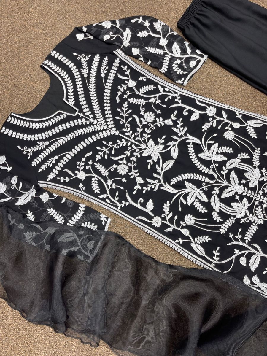 DHK-1187-A-DESIGNER-SUITS-WHOLESALE-4