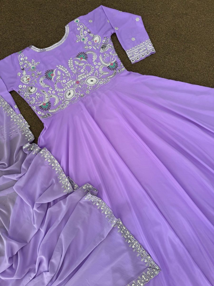 DHK-1247-DESIGNER-GOWN-WHOLESALE-IN-INDIA-4