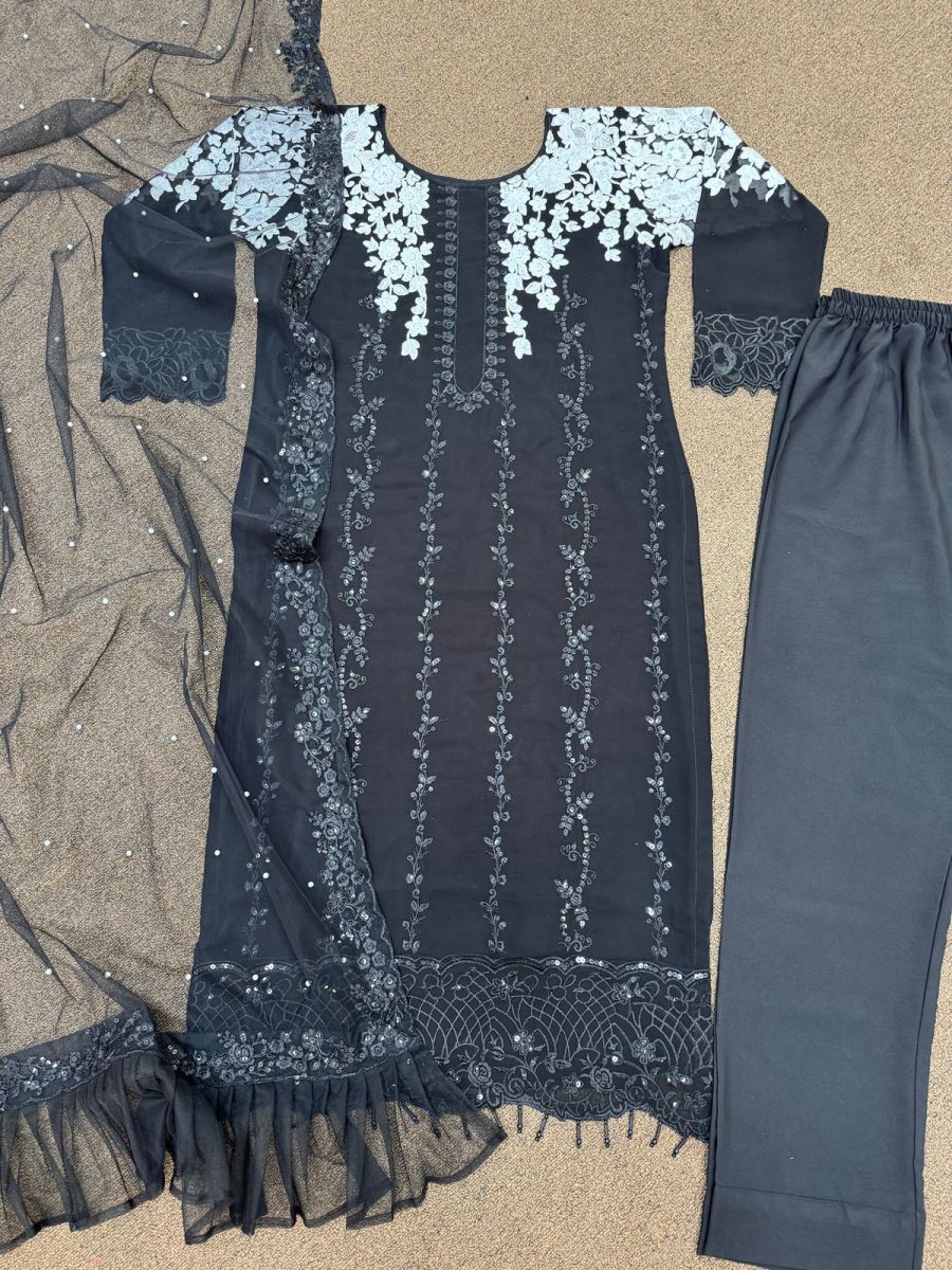 DHK-1249-DESIGNER-SUITS-MANUFACTURER-4