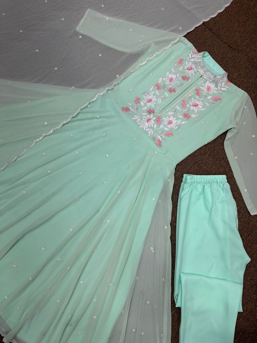 DHK-1256-C-DESIGNER-GOWN-WHOLESALE-3