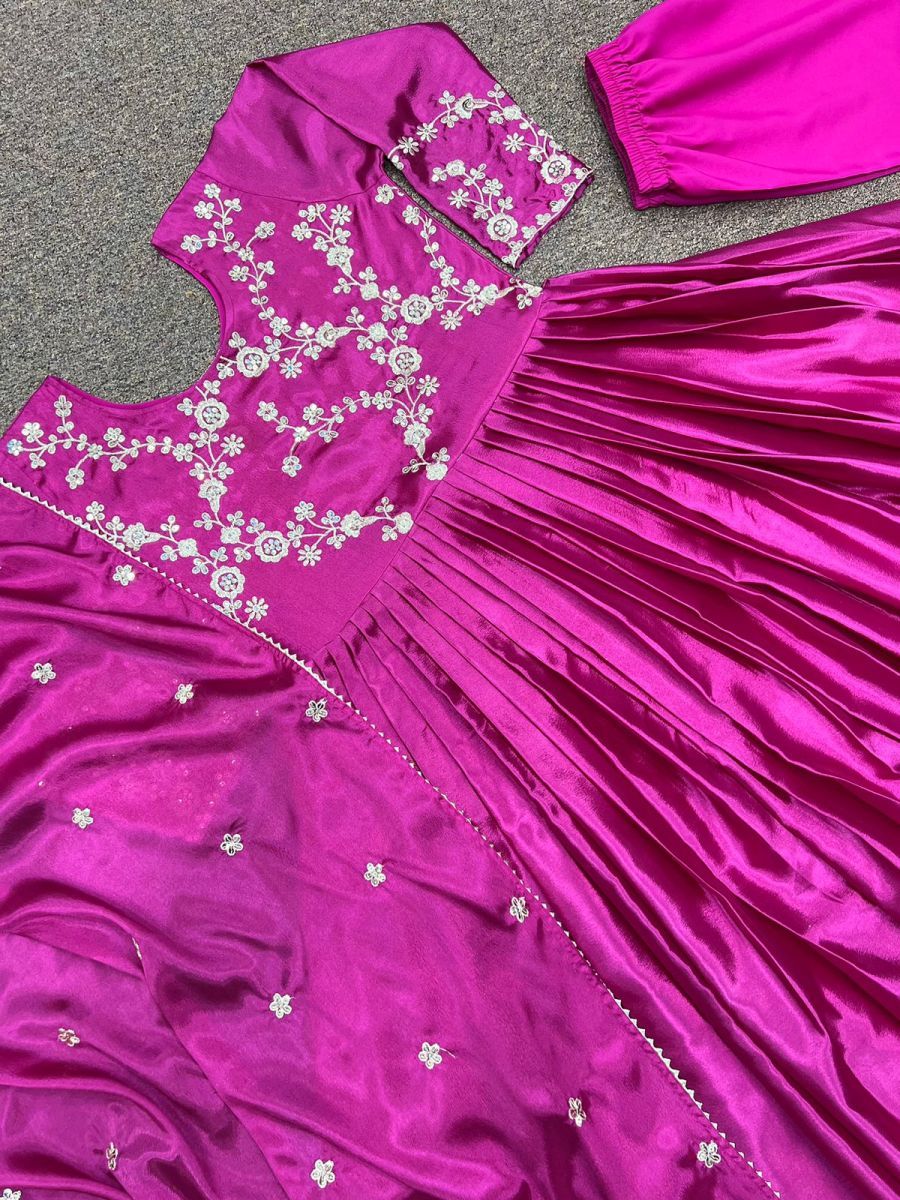 DHK-1257-DESIGNER-GOWN-WHOLESALE-IN-INDIA-5