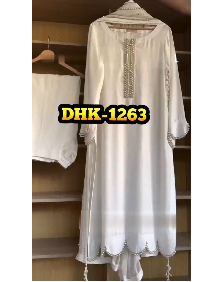 DHK-1263-DESIGNER-SUITS-WHOLESALE-1