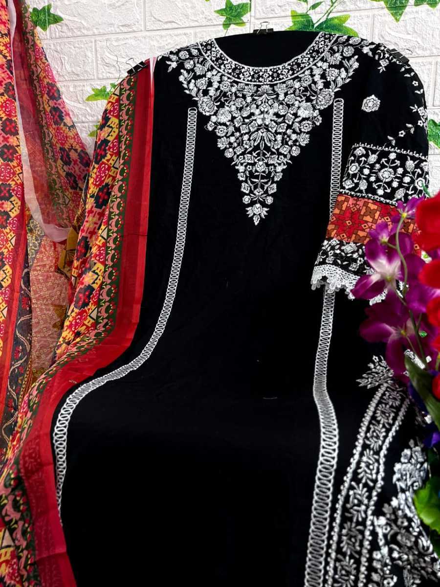 DINSAA-SUIT-226-PAKISTANI-SUITS-MANUFACTURER-4