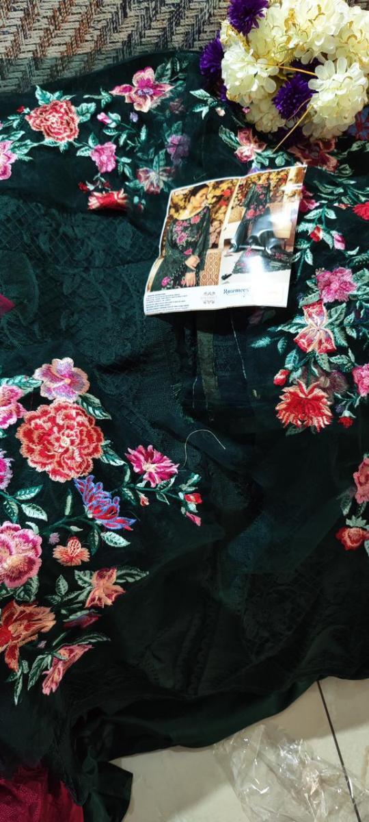 FEPIC-ROSEMEEN-D.NO-91001-PAKISTANI-SUITS-AT-BEST-PRICE-10