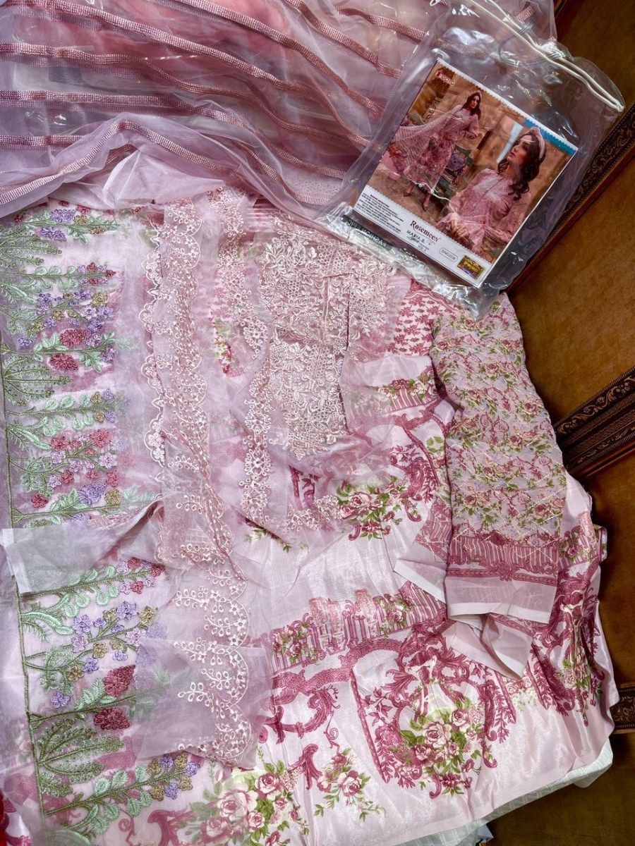 FEPIC-ROSEMEEN-MARIA-B-LUXURY-LAWN-VOL-3-PAKISTANI-SUITS-WHOLESALER-16
