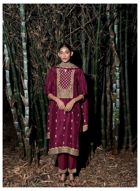 FOUR-BUTTONS-SEHER-KURTI-PANT-WITH-DUPATTA-WHOLESALER-SURAT-2