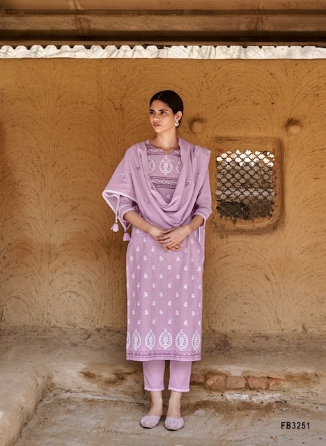 FOUR-BUTTONS-VEDA-DESIGNER-KURTIS-ONLINE-SUPPLIER-SURAT-2