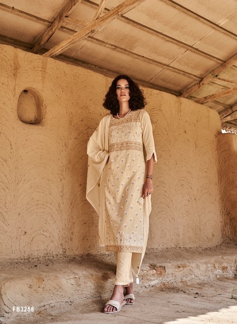 FOUR-BUTTONS-VEDA-DESIGNER-KURTIS-ONLINE-SUPPLIER-SURAT-7