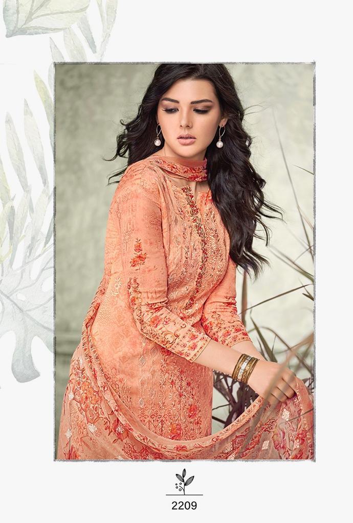 GLOSSY-CRESCENT-GEORGETTE-PRINTED-SUITS-AT-WHOLESALE-15