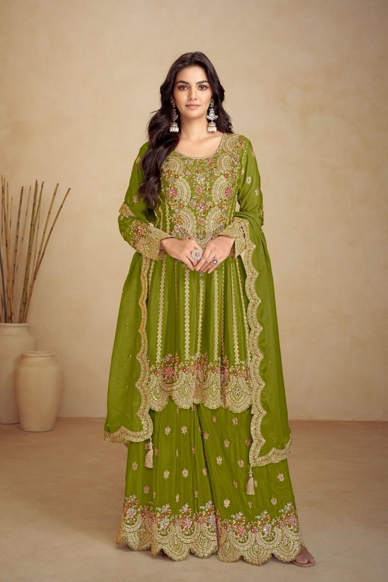 GULKAYRA-DESIGNER-JALWA-CHINON-EMBROIDERY-SALWAR-SUIT-SUPPLIER-IN-SURAT-9