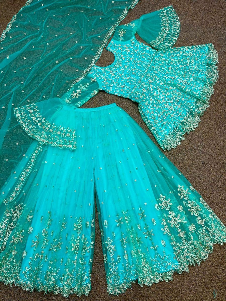 HK-1393-E-DESIGNER-PARTY-WEAR-SUITS-2