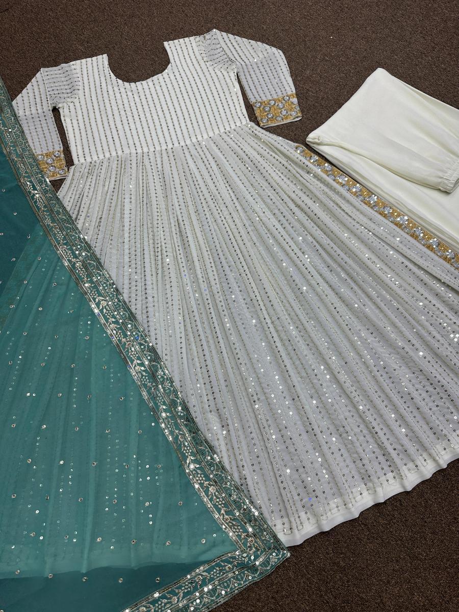 HK-1514-E-DESIGNER-SUITS-WHOLESALE-IN-INDIA-3