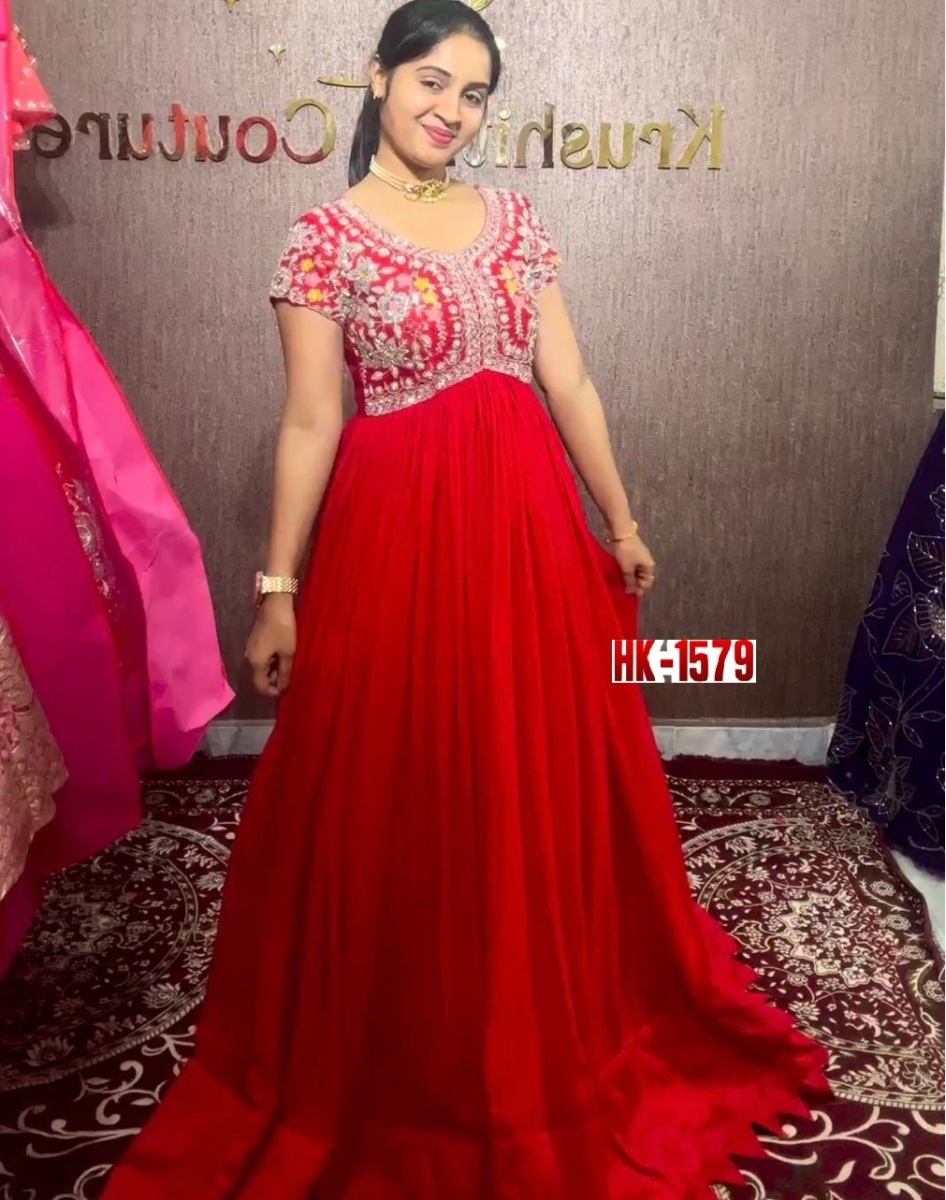 HK-1579-DESIGNER-GOWN-MANUFACTURER-1