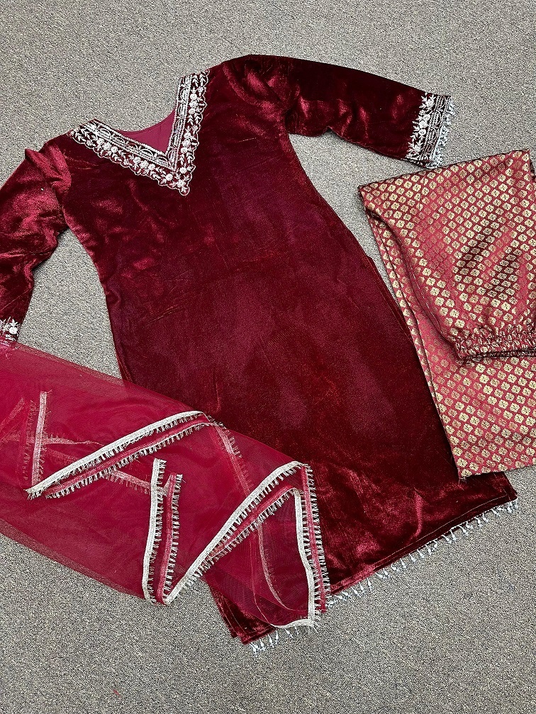 HK-1586-DESIGNER-VELVET-SUITS-MANUFACTURER-2