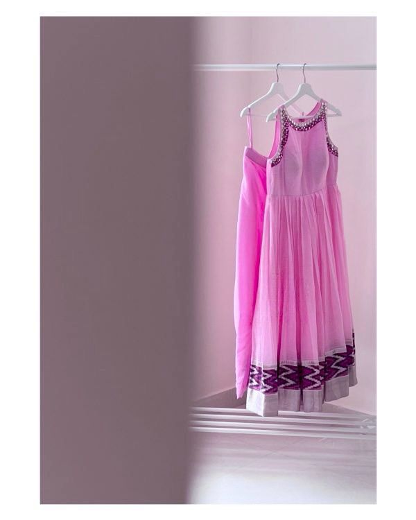 HK-1596-DESIGNER-GOWN-WHOLESALE-IN-INDIA-2