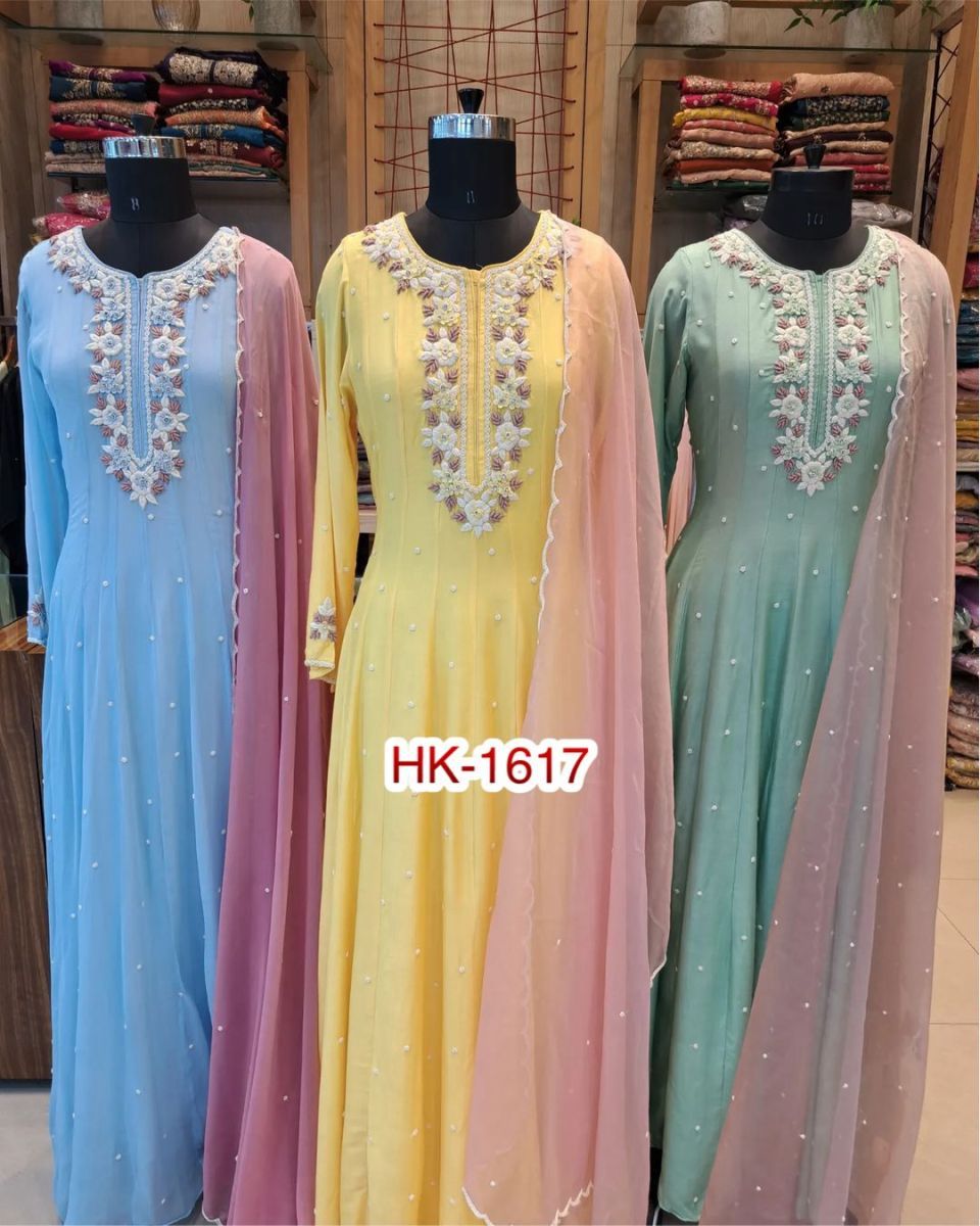 HK-1617-DESIGNER-GOWN-WHOLESALE-IN-INDIA-1